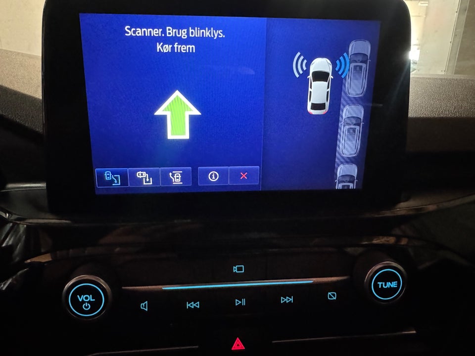 Ford Kuga 2,5 PHEV ST-Line X CVT 5d