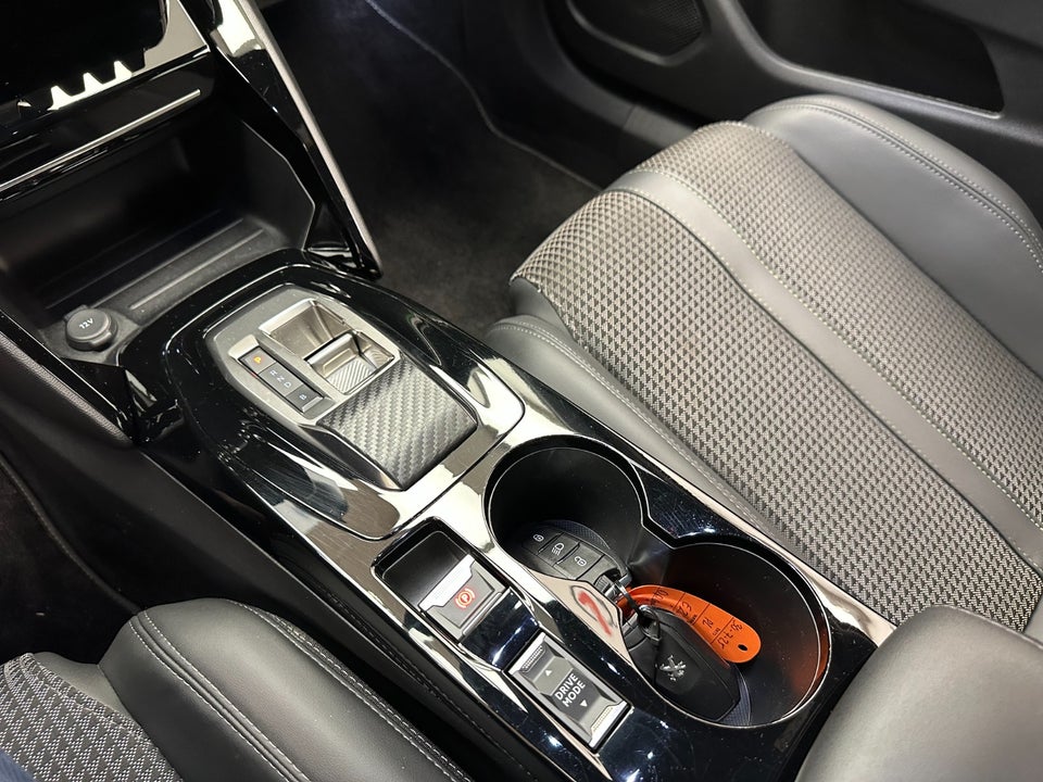 Peugeot e-2008 50 GT 5d