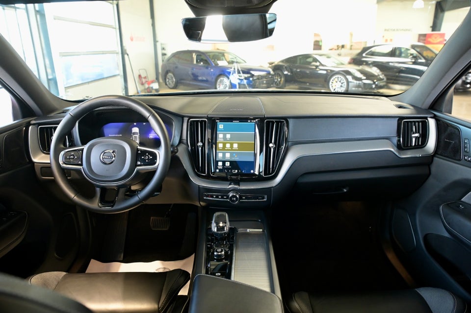 Volvo XC60 2,0 T8 ReCharge Ultimate Dark aut. AWD 5d