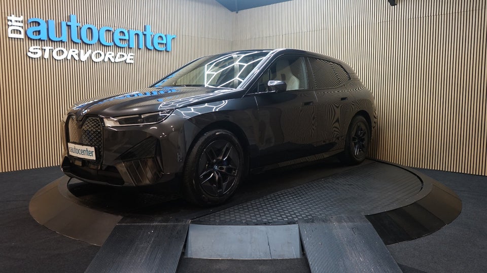 BMW iX xDrive40 Sport Line 5d