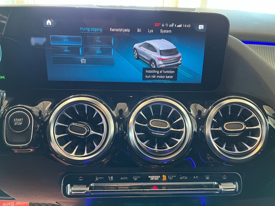 Mercedes EQA300 Progressive 4Matic 5d