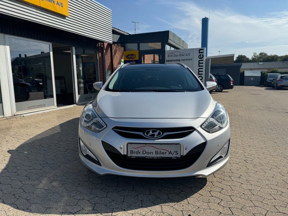 Hyundai i40 2,0 GDi Premium CW 5d