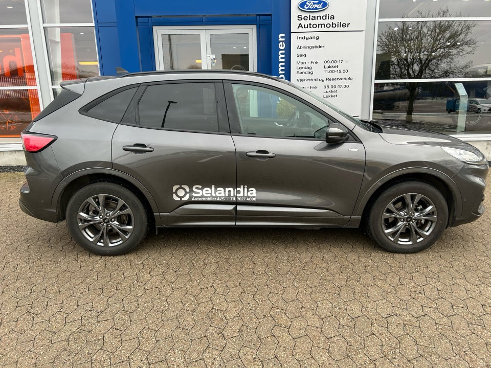 Ford Kuga 2,5 PHEV ST-Line X CVT 5d