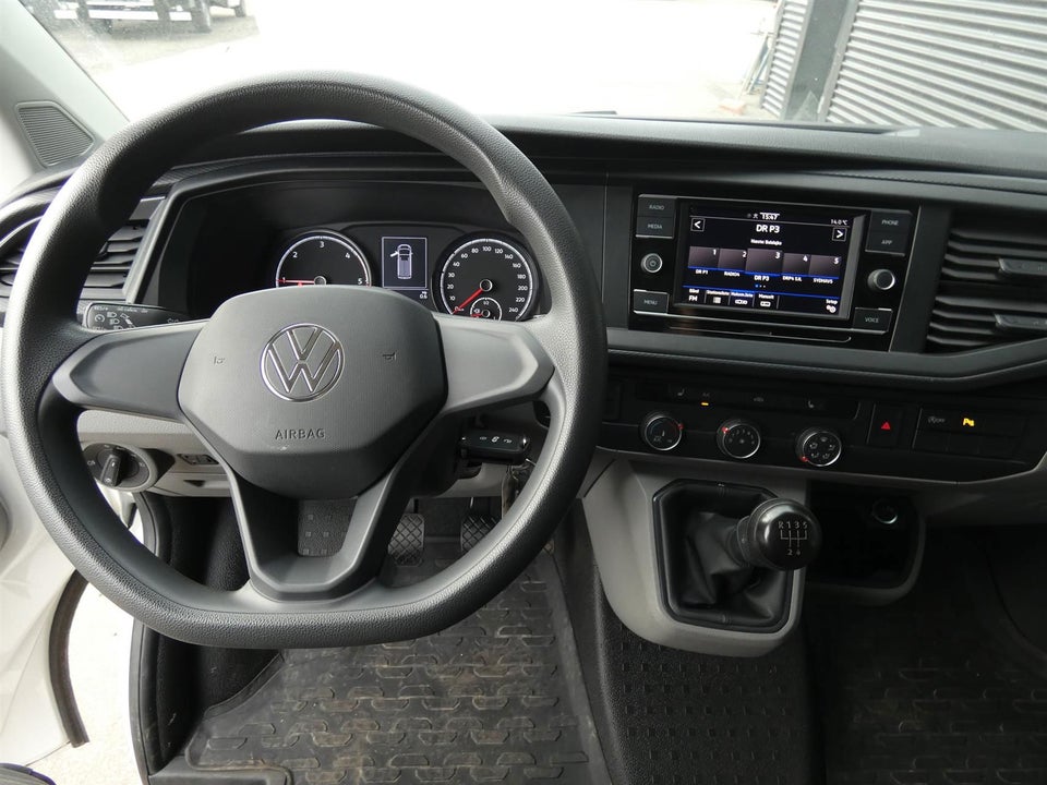 VW Transporter 2,0 TDi 110 Kassevogn lang