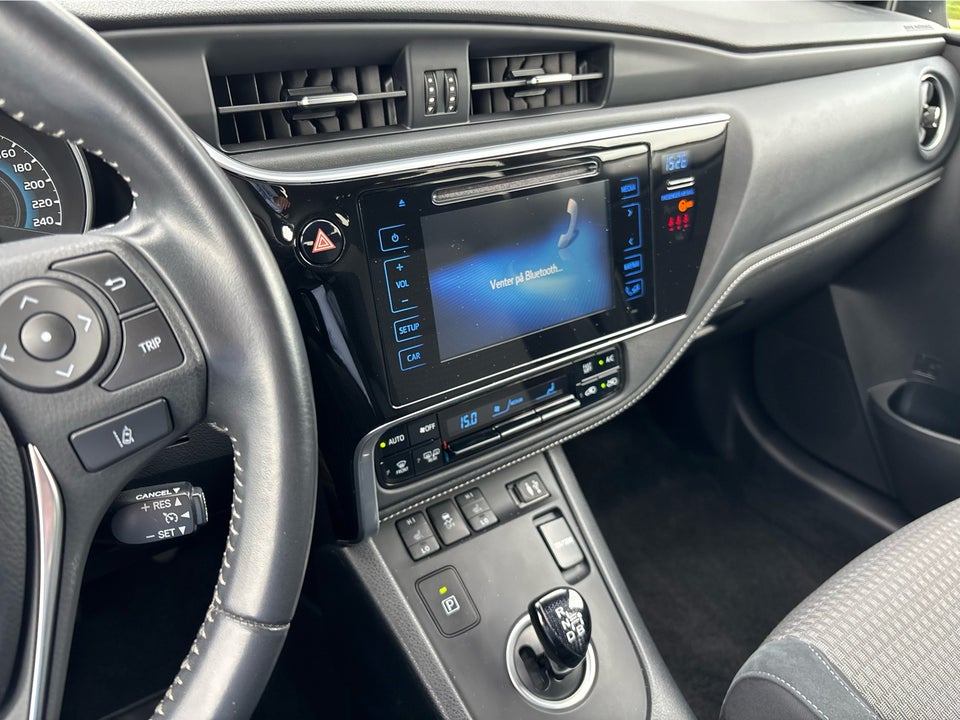 Toyota Auris 1,8 Hybrid H2 Style Touring Sports CVT 5d