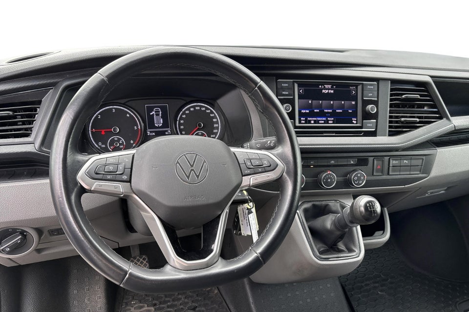 VW Transporter 2,0 TDi 110 Kassevogn lang
