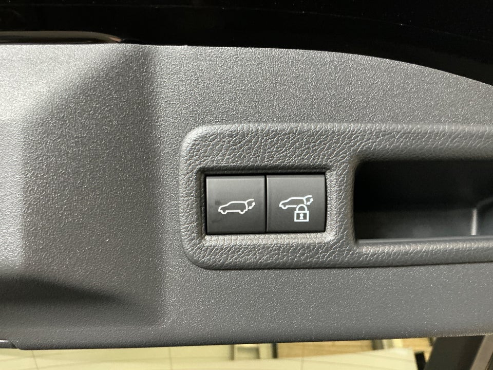 Toyota bZ4X Executive 5d