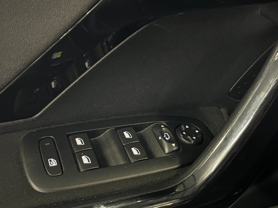 Peugeot 208 1,6 BlueHDi 100 Allure 5d