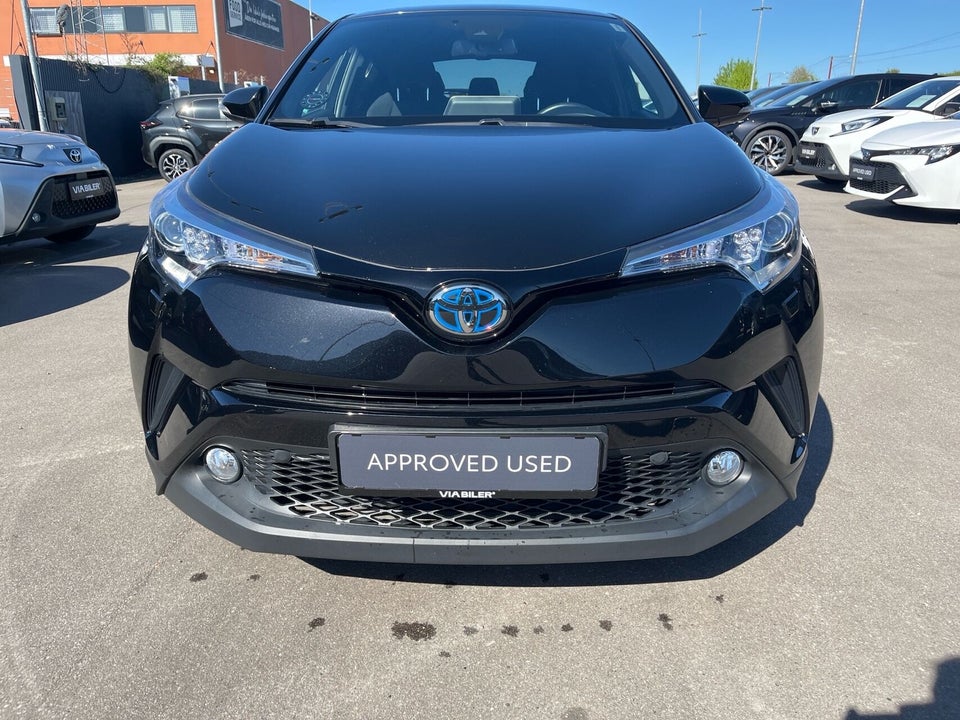 Toyota C-HR 1,8 Hybrid Selected CVT 5d