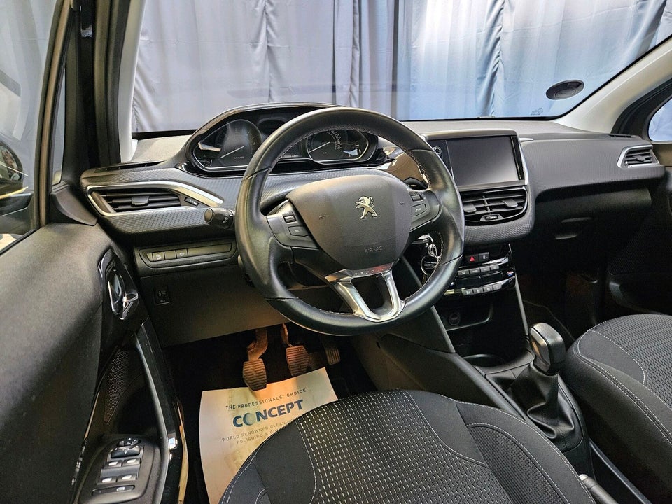 Peugeot 208 1,5 BlueHDi 100 Prestige Sky 5d