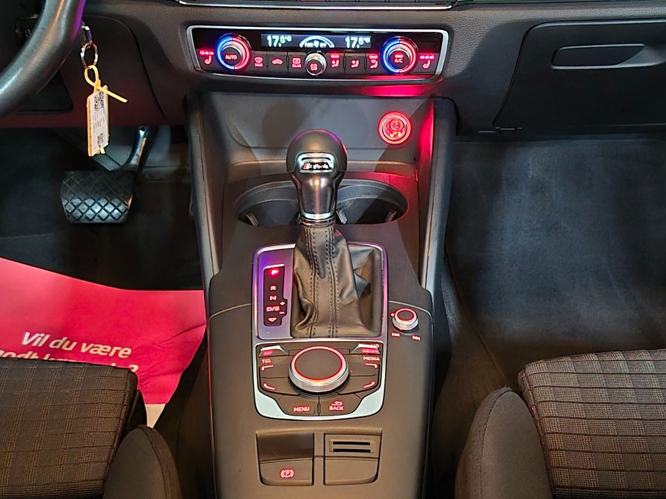Audi A3 1,4 TFSi 140 Ambition S-tr. 4d