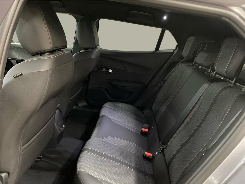 Peugeot e-2008 50 Allure 5d