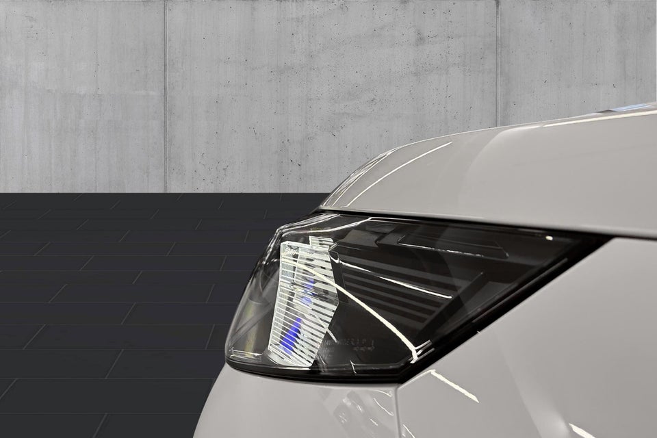 BMW iX2 xDrive30 M-Sport 5d