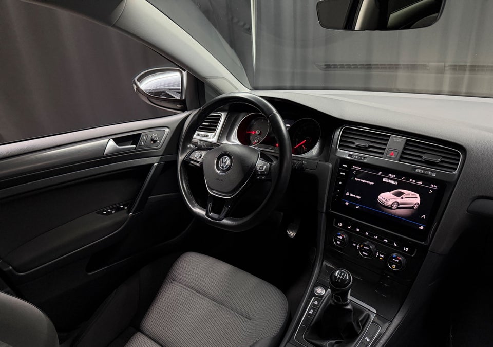 VW Golf VII 1,6 TDi 115 Comfortline Variant 5d