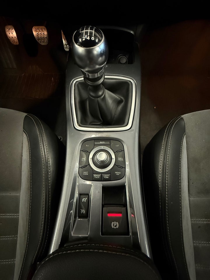 Renault Laguna III 2,0 dCi 150 Dynamique Sport Tourer 5d