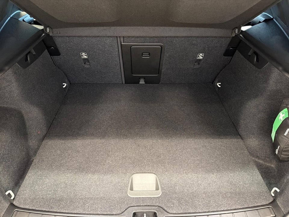 Volvo XC40 P6 ReCharge Core 5d