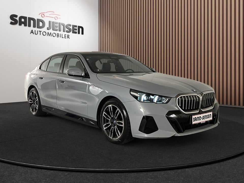 BMW i5 eDrive40 M-Sport 4d