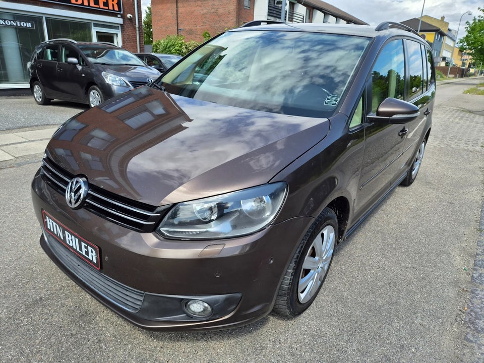 VW Touran 2,0 TDi 140 Comfortline DSG 7prs 5d