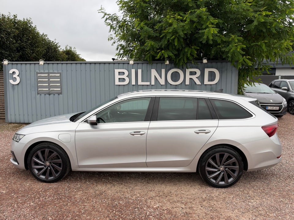 Skoda Octavia 1,4 TSi iV Combi DSG 5d