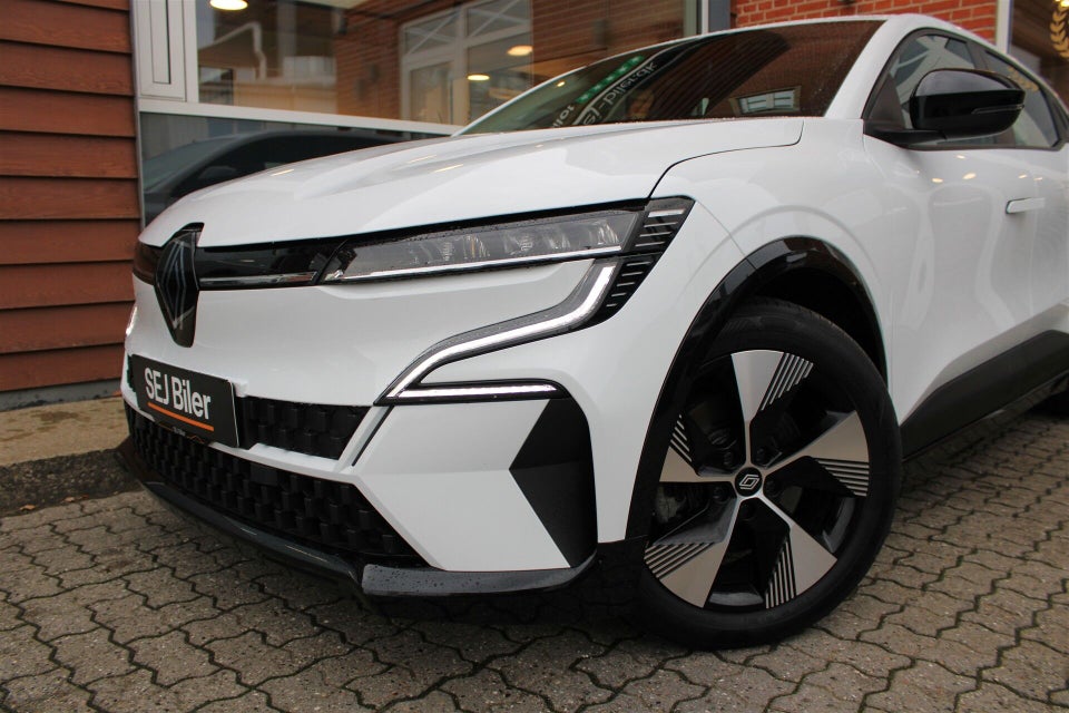 Renault Megane E-Tech 60 Equilibre 5d