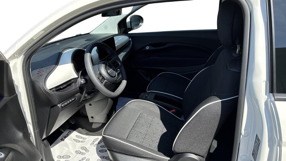 Fiat 500e 24 Icon 3d