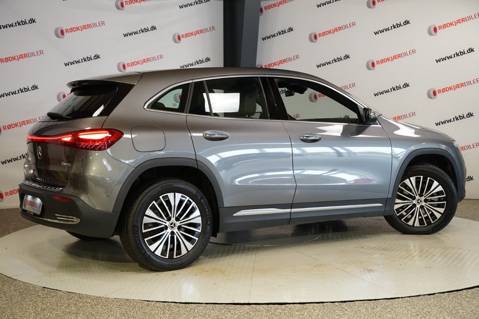 Mercedes EQA300 Electric Art 4Matic 5d