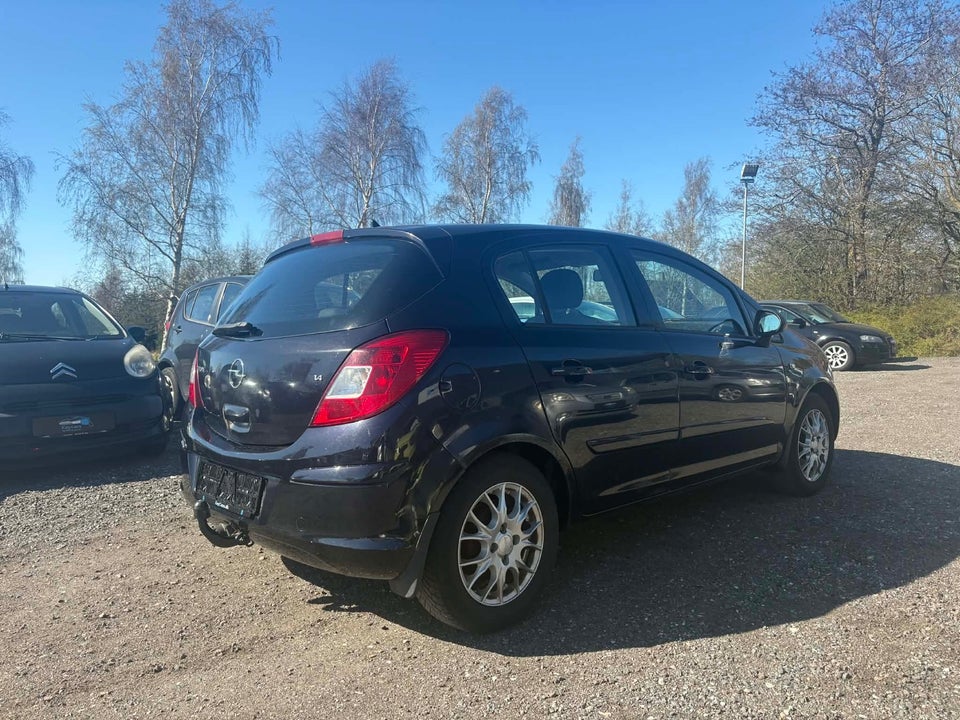 Opel Corsa 1,4 16V Enjoy 5d