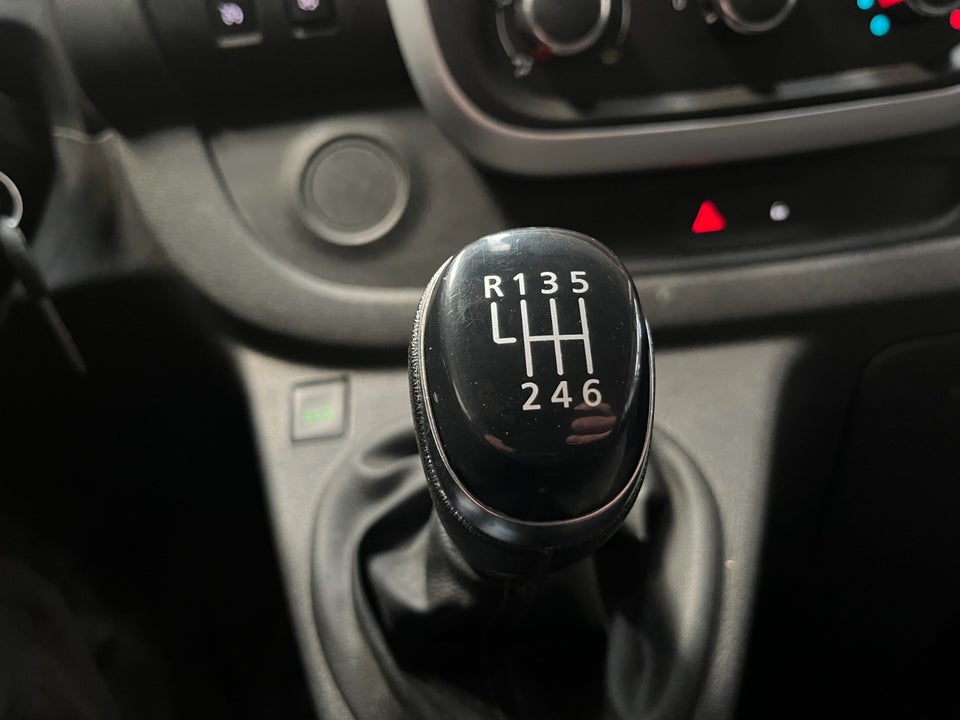 Renault Trafic T29 2,0 dCi 120 L2H1