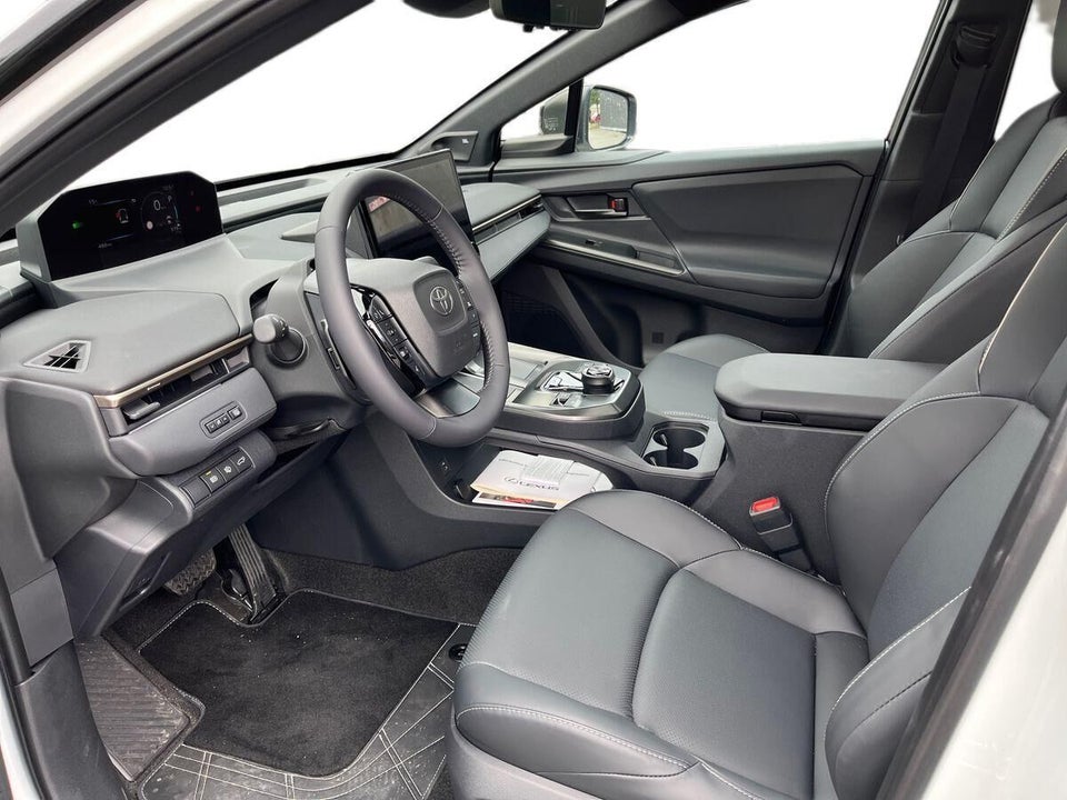 Toyota bZ4X 73 Executive 5d