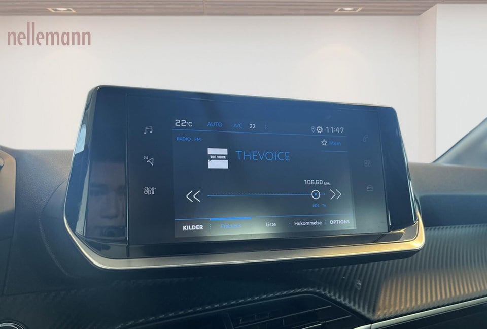 Peugeot 208 1,2 PureTech 100 Allure Sky 5d