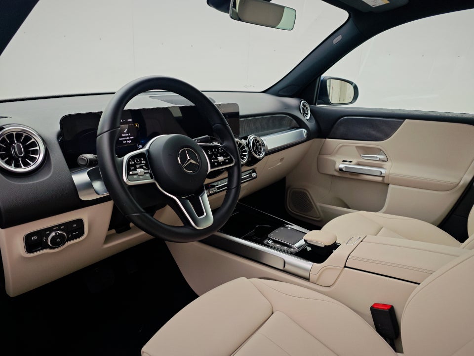 Mercedes EQB300 Sport 4Matic 5d