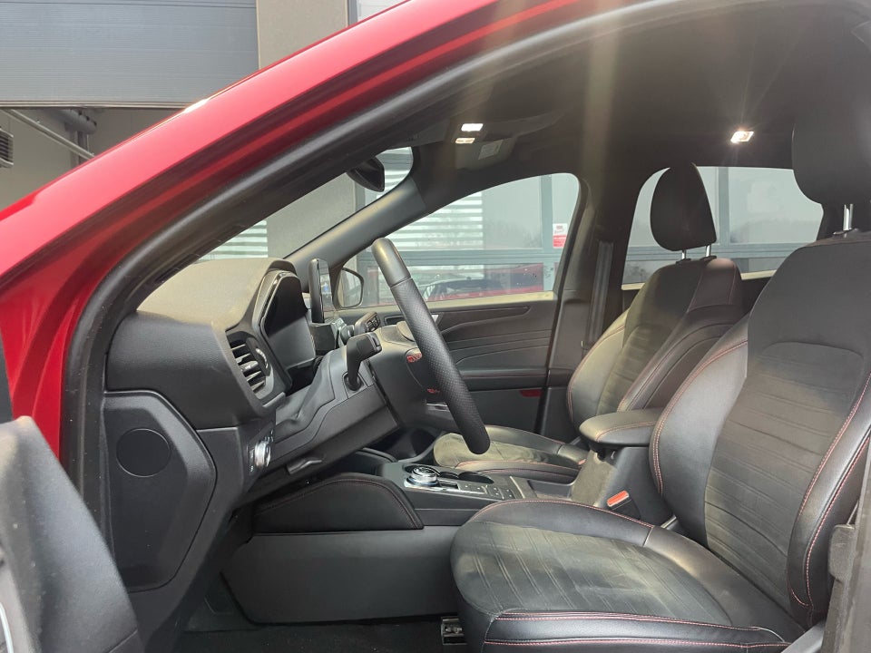 Ford Kuga 2,5 PHEV ST-Line X CVT 5d