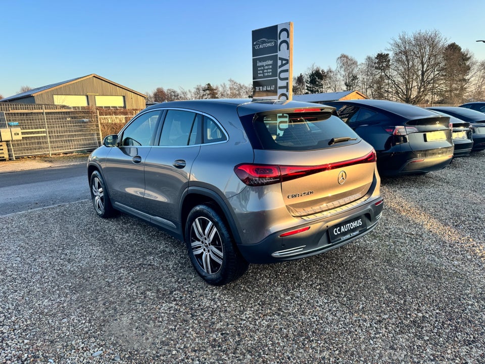 Mercedes EQA250+ Progressive 5d