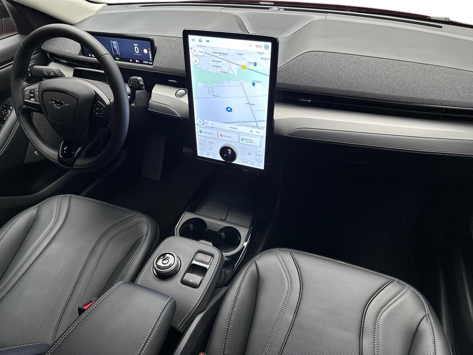 Ford Mustang Mach-E 75 Premium Standard Range 5d