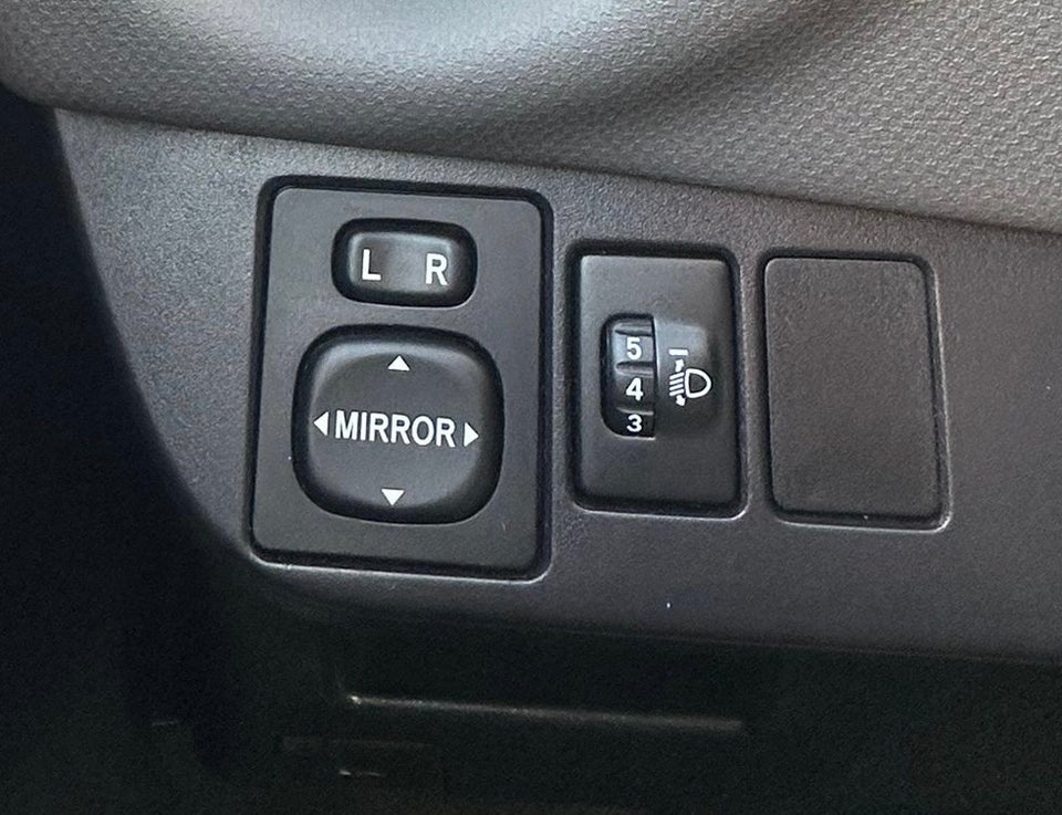 Toyota Yaris 1,5 Hybrid H2 Premium e-CVT 5d