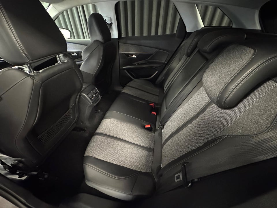 Peugeot 3008 1,5 BlueHDi 130 Allure 5d