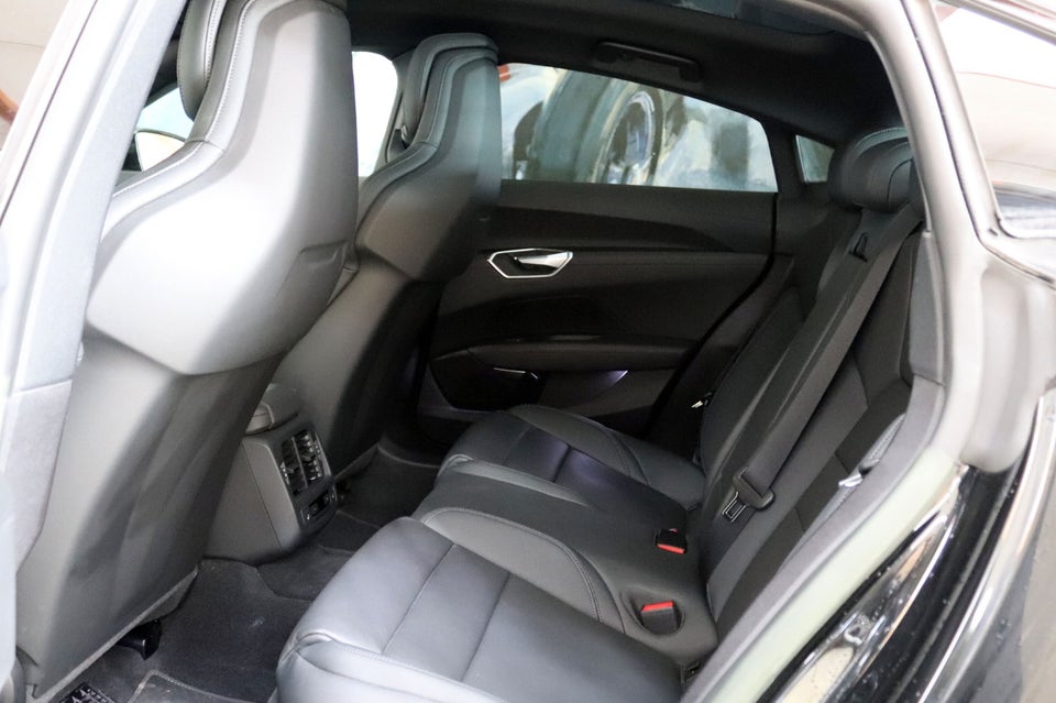 Audi e-tron GT quattro 4d