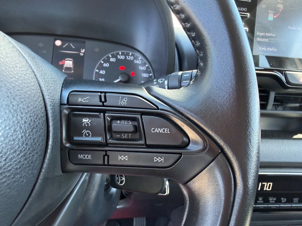 Toyota Yaris 1,5 Hybrid H3 e-CVT 5d