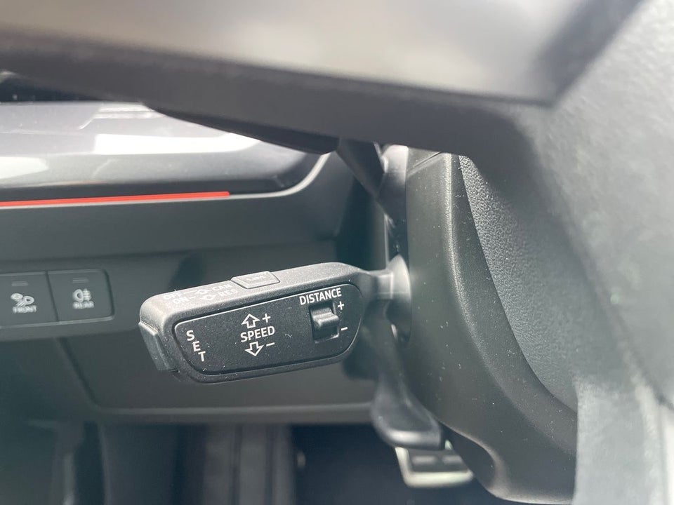 Audi Q4 e-tron 35 S-line 5d