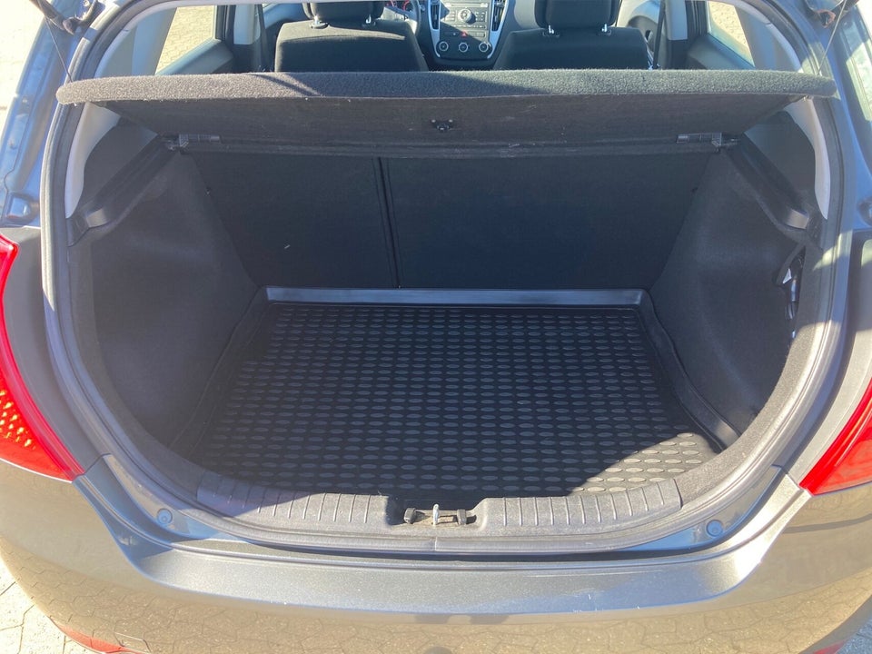 Kia Ceed 1,6 CVVT Motion aut. 5d