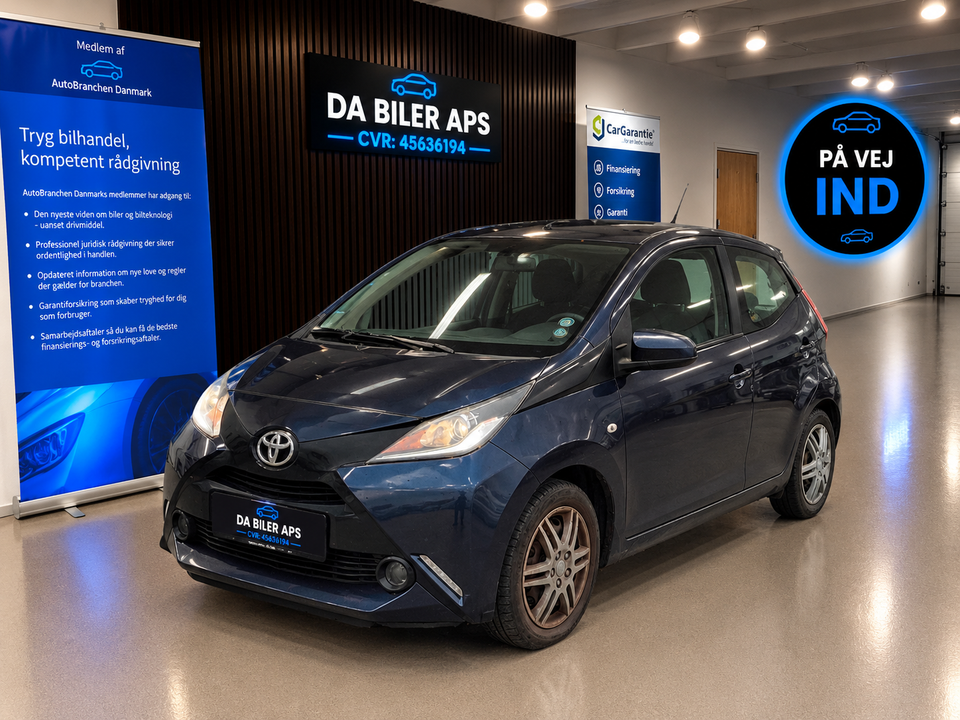 Toyota Aygo 1,0 VVT-i x-play 5d