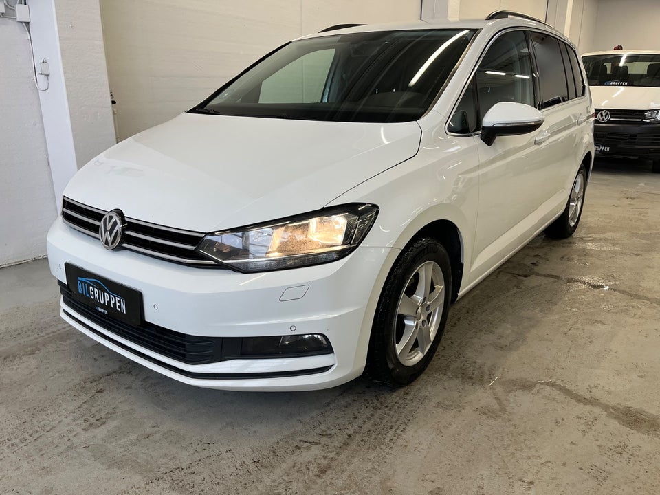 VW Touran 2,0 TDi 115 Comfortline DSG Van 5d