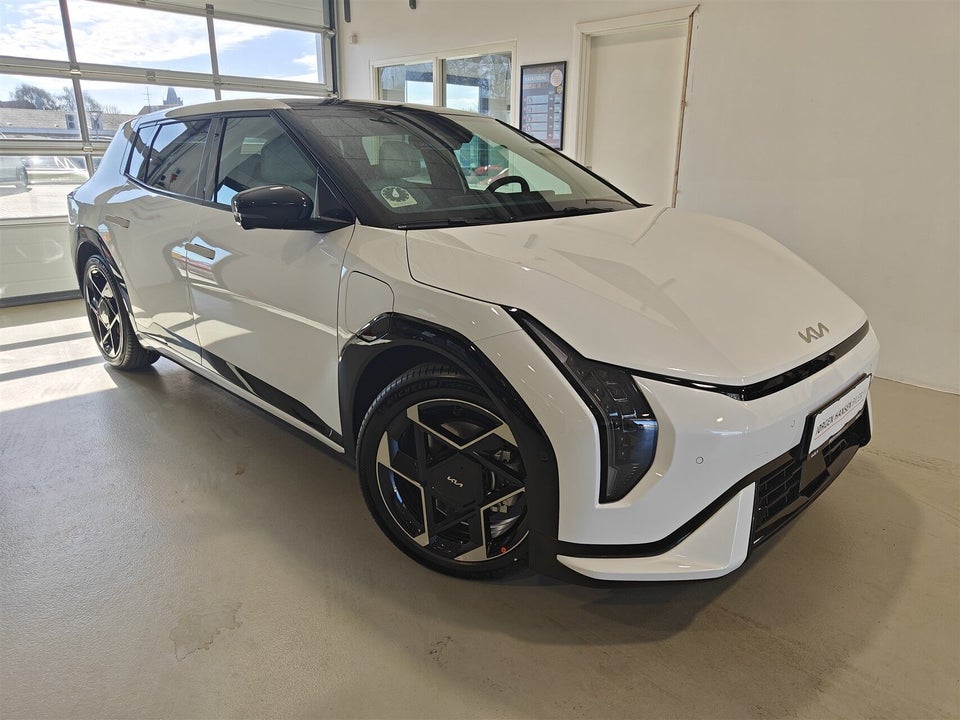Kia EV4 81 Long Range GT-Line 5d