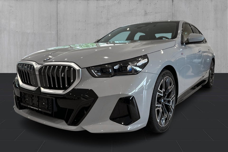 BMW i5 eDrive40 Fully Charged 4d