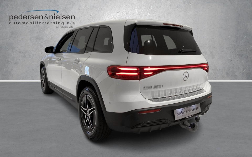 Mercedes EQB250+ AMG Premium 5d