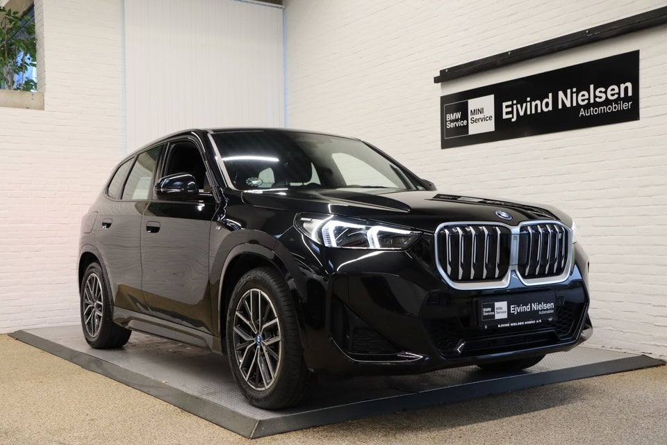 BMW iX1 xDrive30 M-Sport Premium 5d
