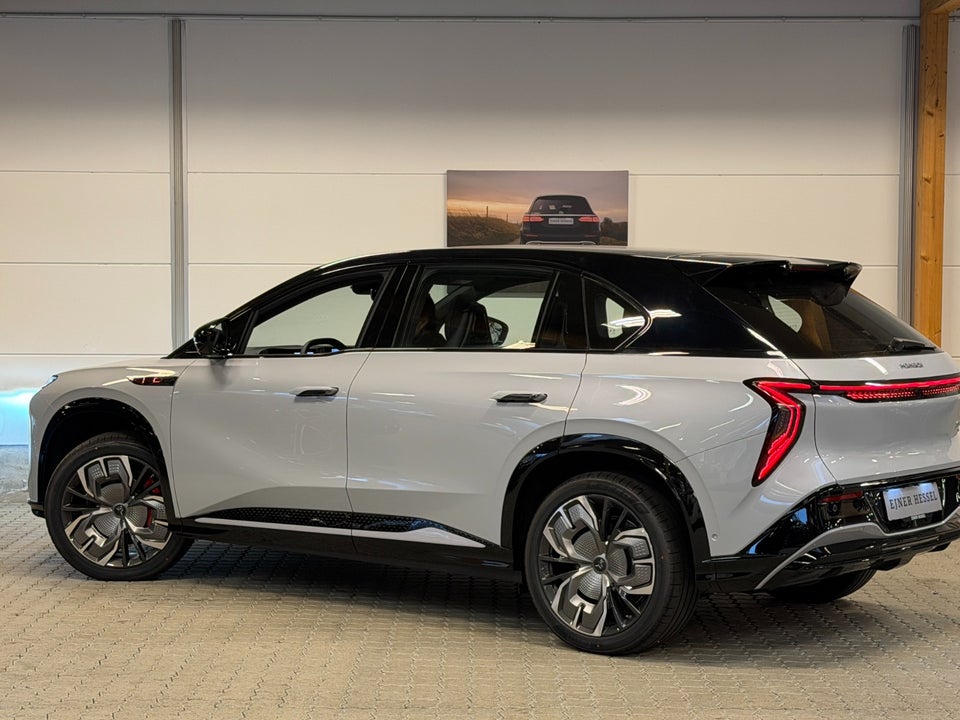 Hongqi EHS7 111 Exclusive 5d