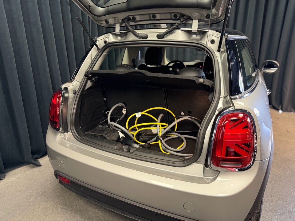 MINI Cooper SE Classic Trim 3d