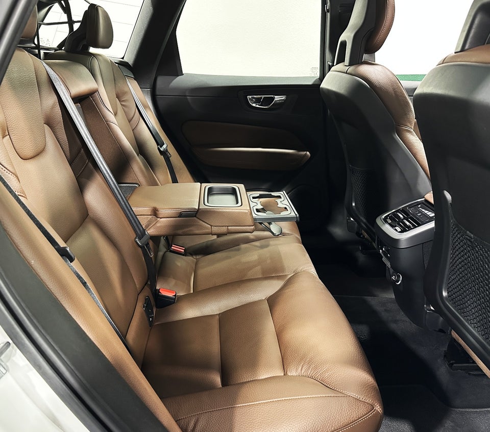 Volvo XC60 2,0 D5 235 Inscription aut. AWD 5d