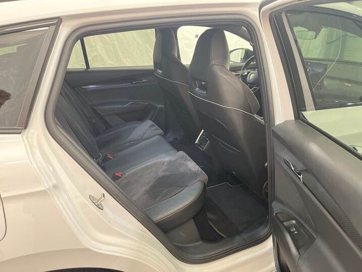 Skoda Enyaq 80x iV Sportline 5d